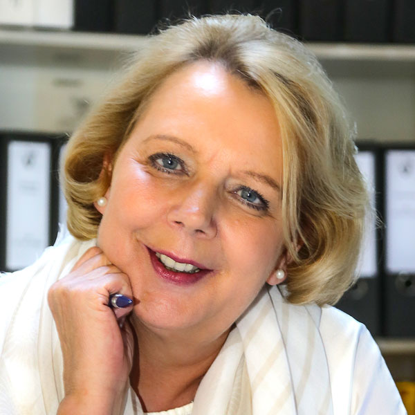 Monika Mumm